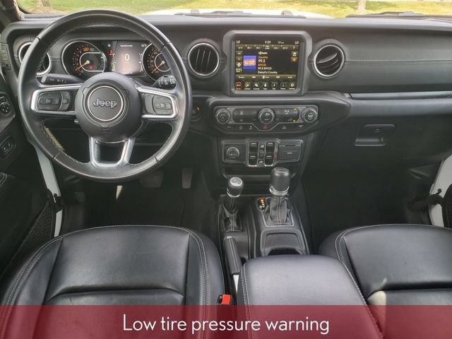 Used 2022 Jeep Wrangler Unlimited Sahara AWD/4WD image 28