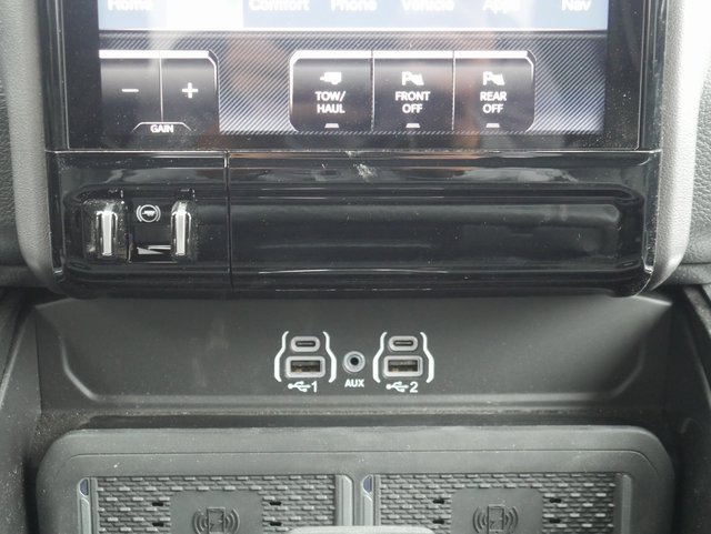 Used 2025 RAM 2500 Laramie image 25