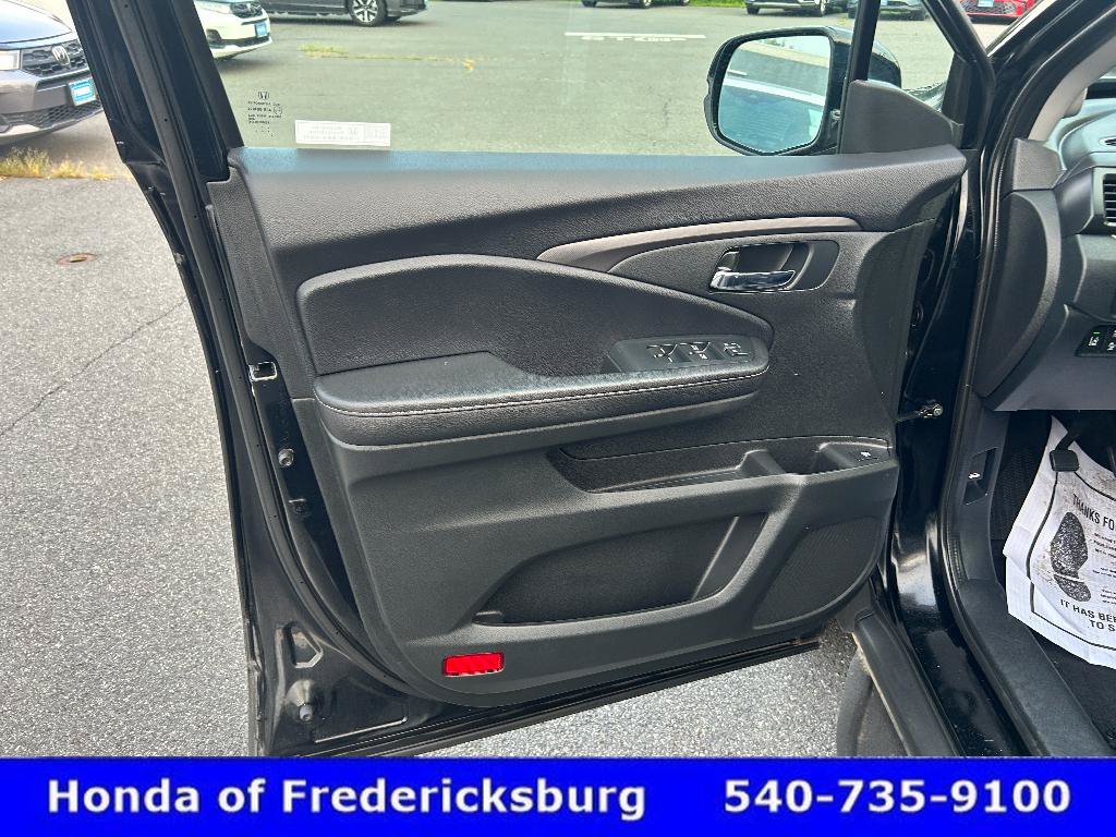 Certified 2023 Honda Ridgeline Sport image 9