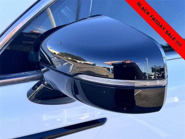 Used 2021 Kia Sorento S image 11