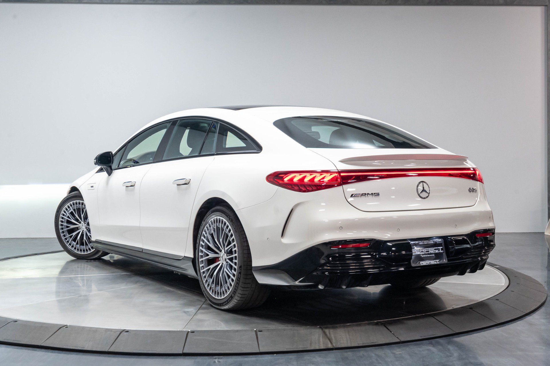 Used 2023 Mercedes-Benz EQS AMG 4MATIC w/ Trim Level Package image 55