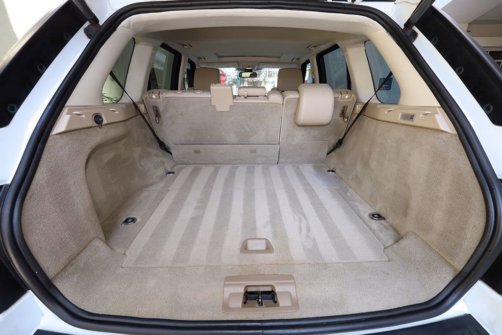 Used 2012 Land Rover Range Rover Sport HSE AWD/4WD image 30