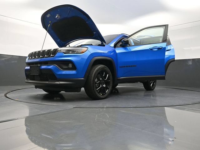 New 2026 Jeep Compass Latitude AWD/4WD image 33