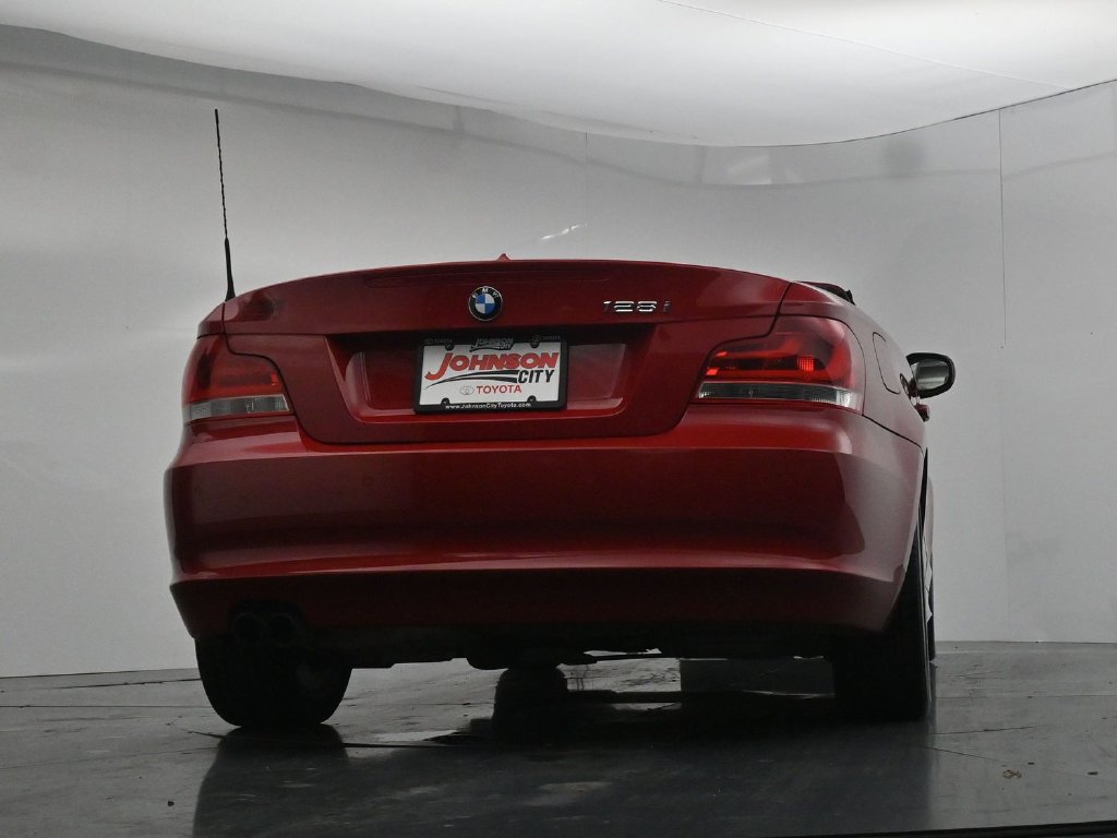 Used 2012 BMW 128i Convertible RWD image 32