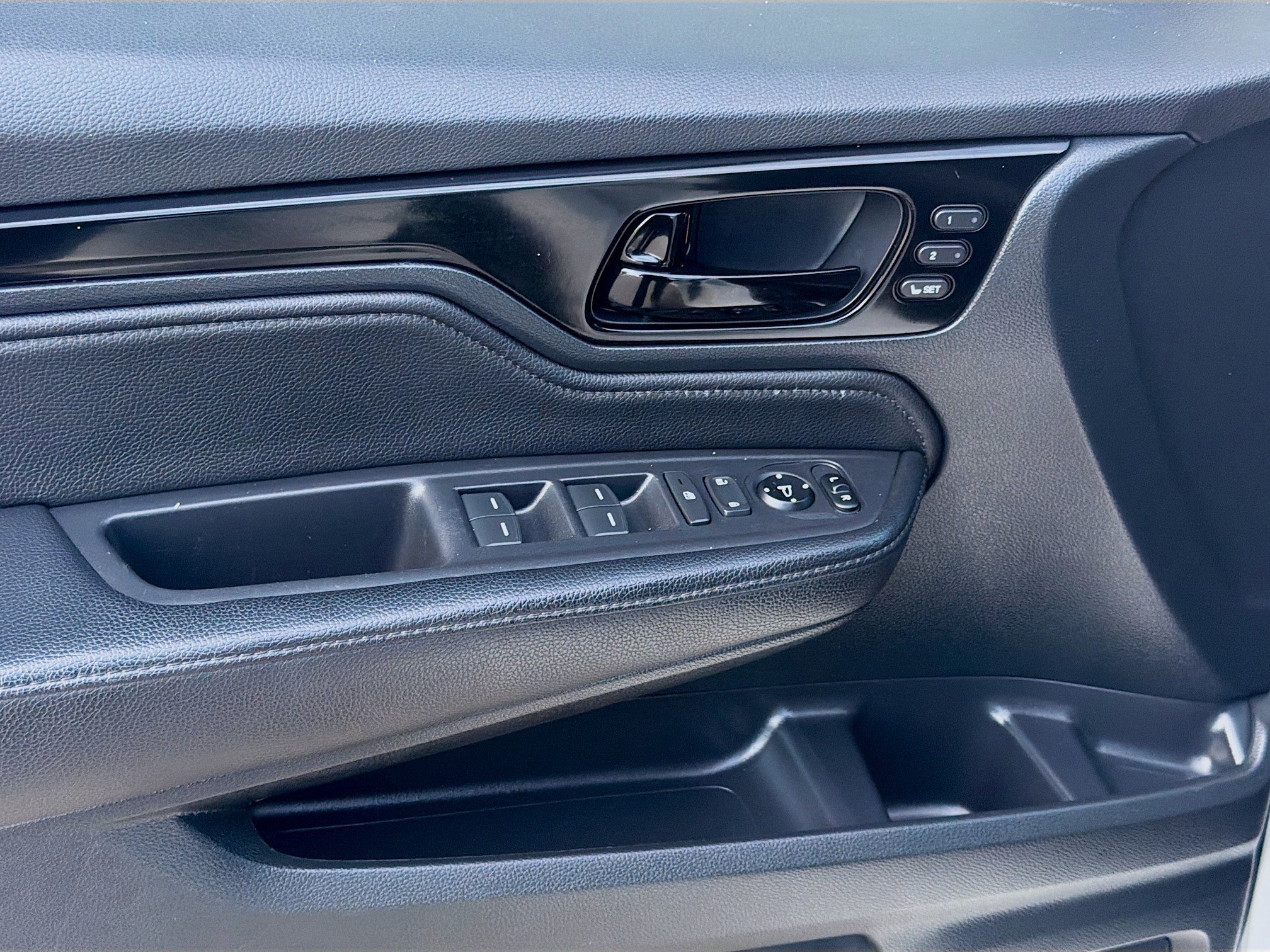 Certified 2023 Honda Odyssey Touring image 17