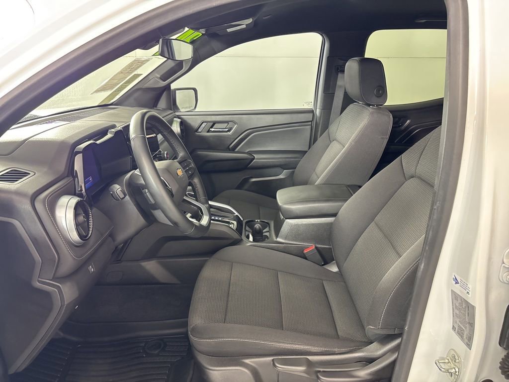 Used 2024 Chevrolet Colorado LT image 26