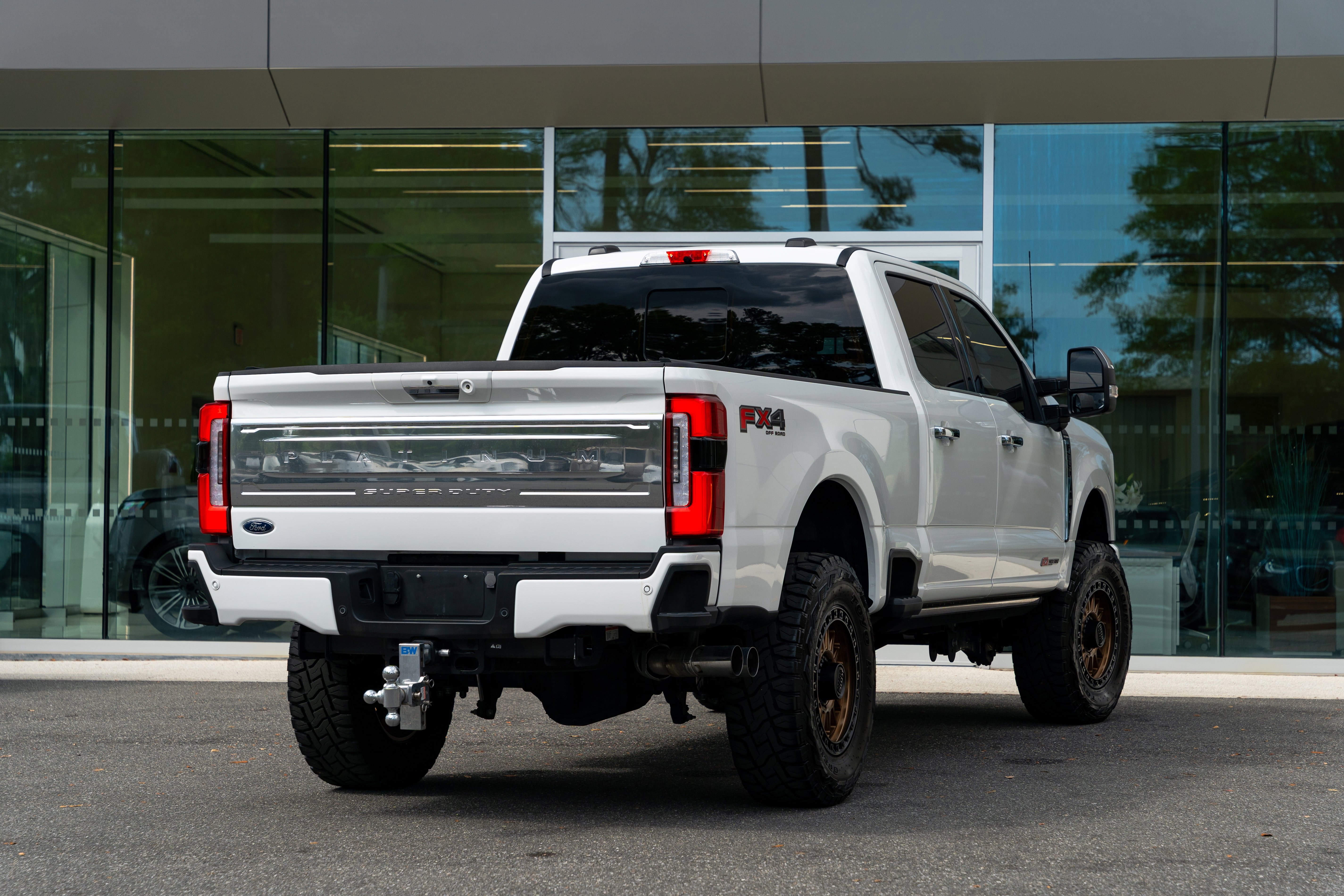 Used 2024 Ford F250 Platinum image 5