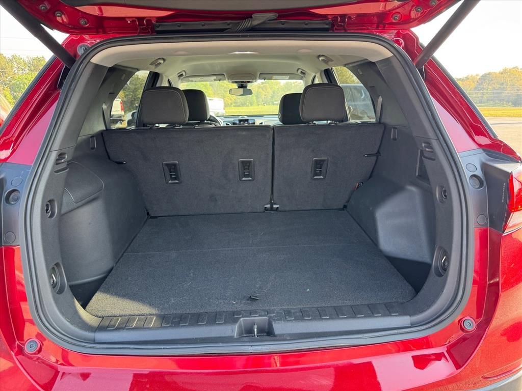 Used 2023 Chevrolet Equinox LT image 9