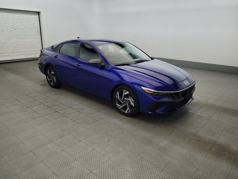 Used 2025 Hyundai Elantra Sport FWD image 11