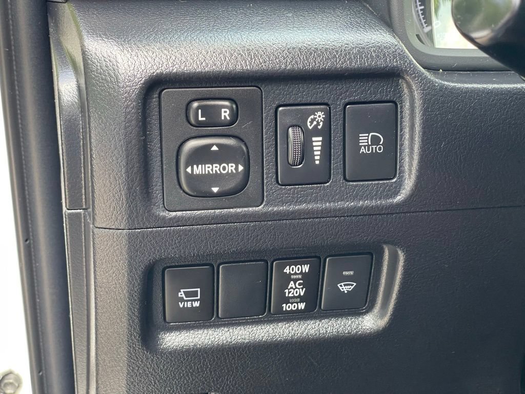 Used 2022 Toyota 4Runner Limited AWD/4WD image 17
