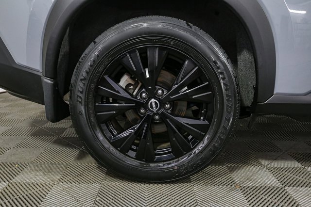 Used 2023 Nissan Rogue SV w/ SV Premium Package image 15