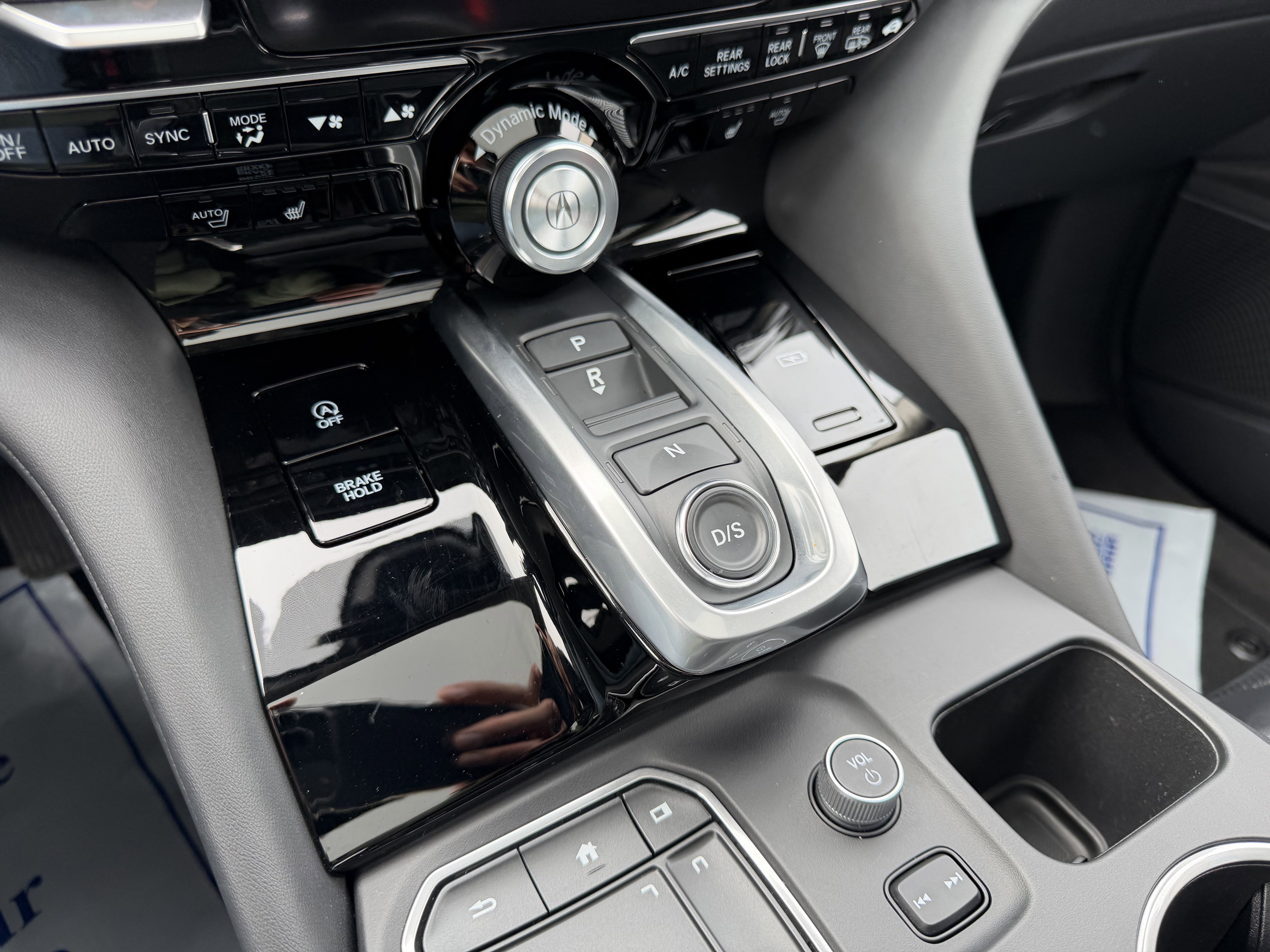 Used 2023 Acura MDX SH-AWD w/ Technology Package image 19