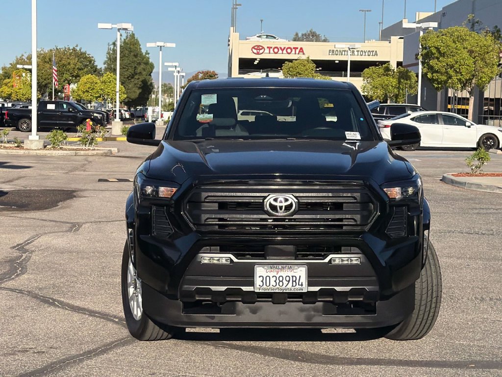Certified 2024 Toyota Tacoma SR5 AWD/4WD image 2