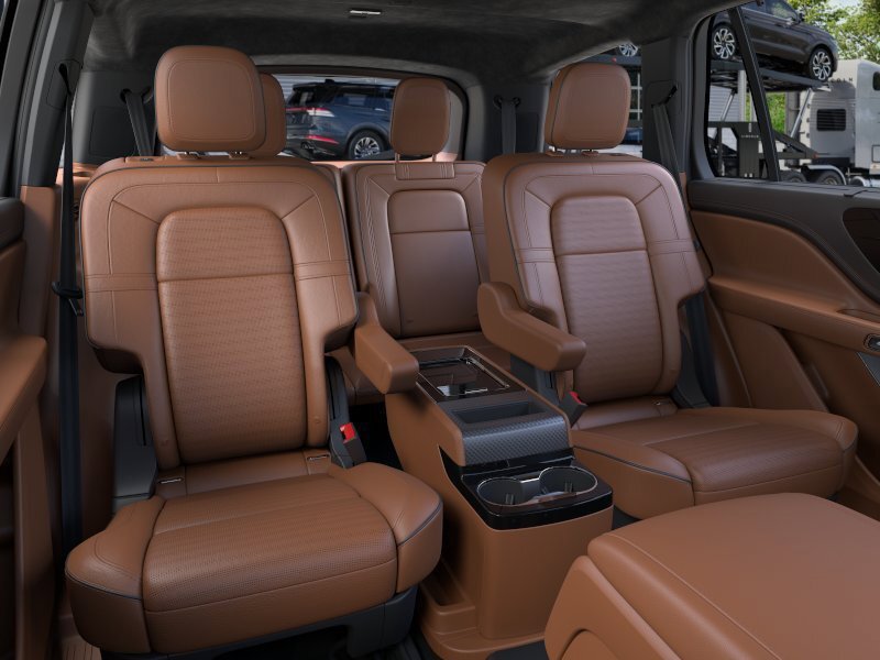 New 2026 Lincoln Aviator Black Label w/ Black Label Special Edition AWD/4WD image 11