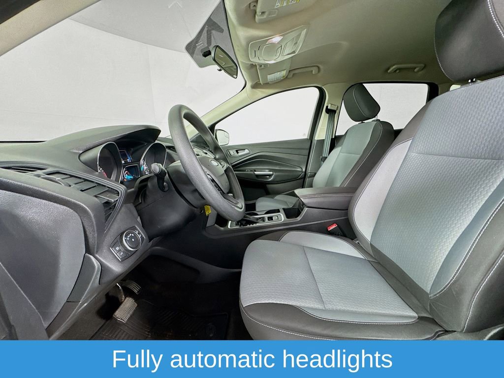Used 2018 Ford Escape SE image 25