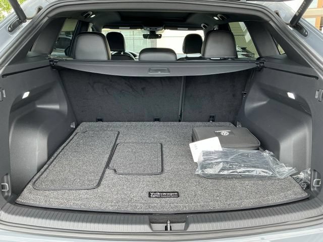 Certified 2024 Volkswagen Atlas Cross Sport SEL AWD/4WD image 20