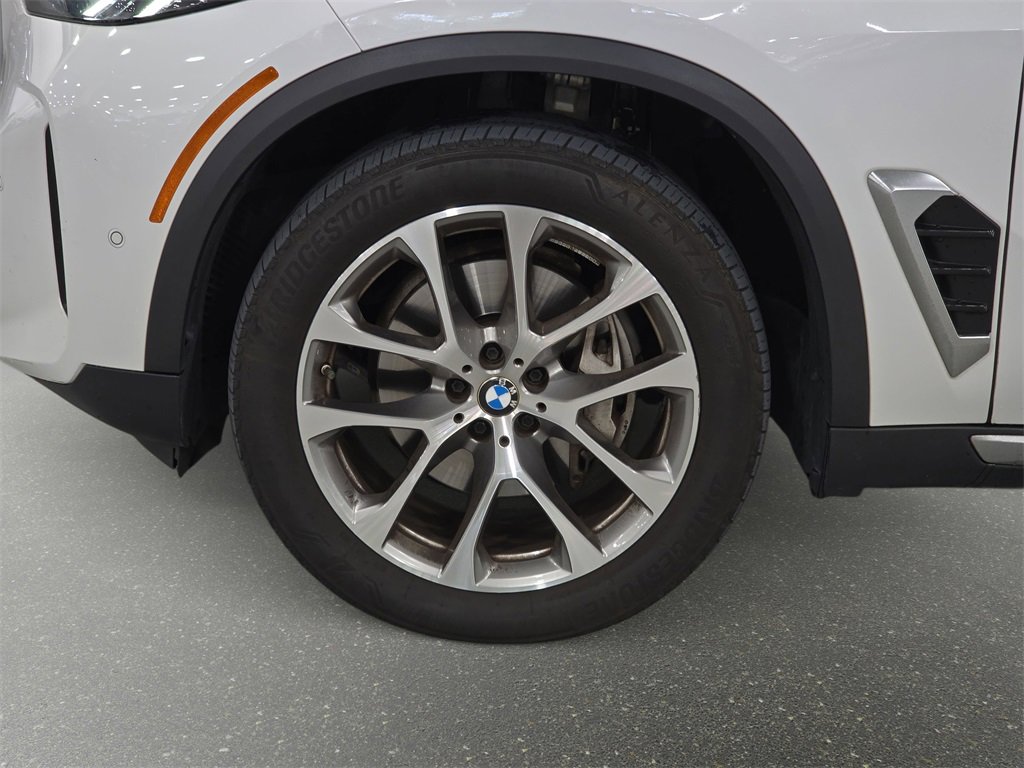 Certified 2024 BMW X5 xDrive40i w/ Parking Assistance Package image 30