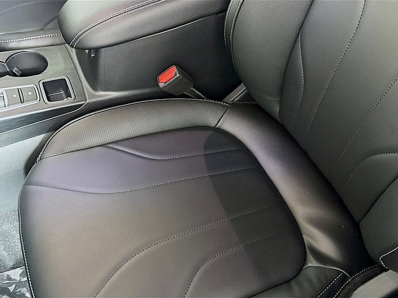 New 2025 Ford Escape SE w/ PHEV Premium Package image 21