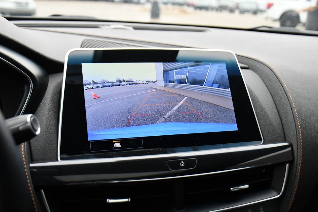 Used 2022 Cadillac CT5 V w/ LPO, ONYX Package image 26