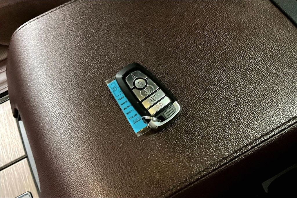 Certified 2022 Ford Expedition Limited image 28