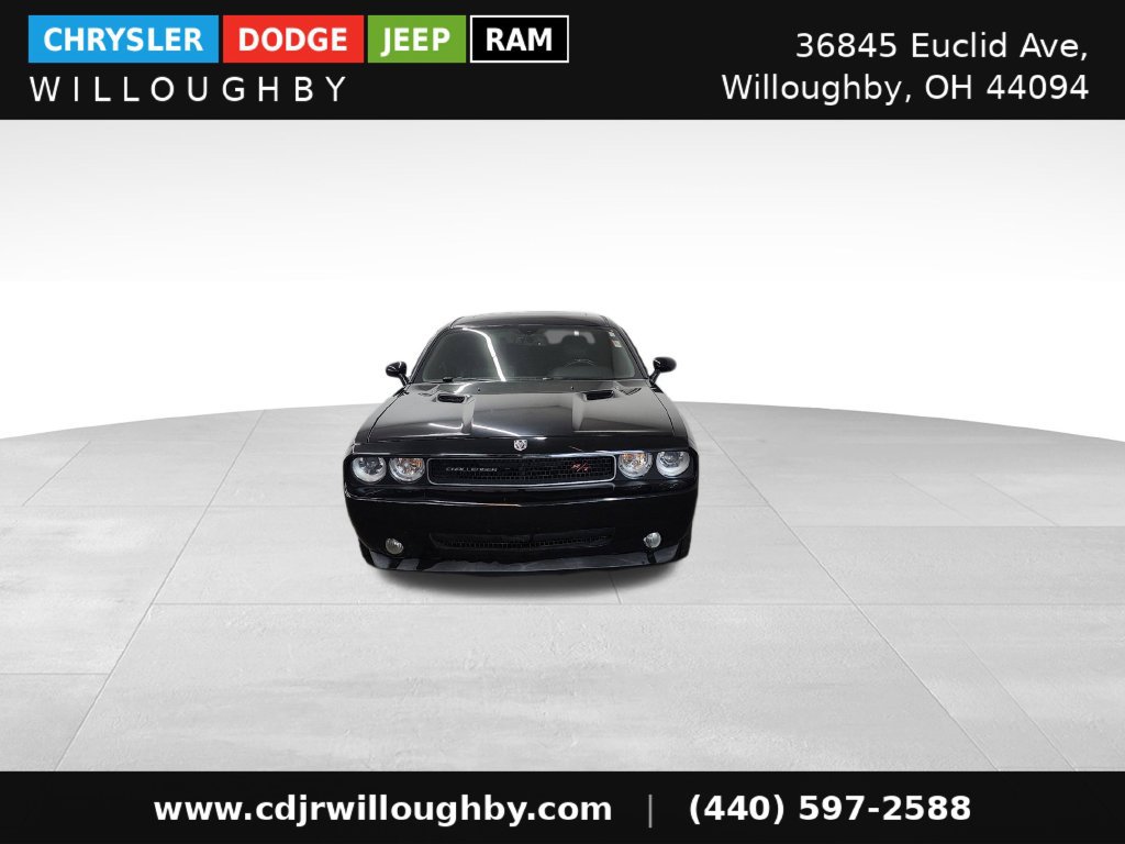 Used 2010 Dodge Challenger R/T RWD image 2