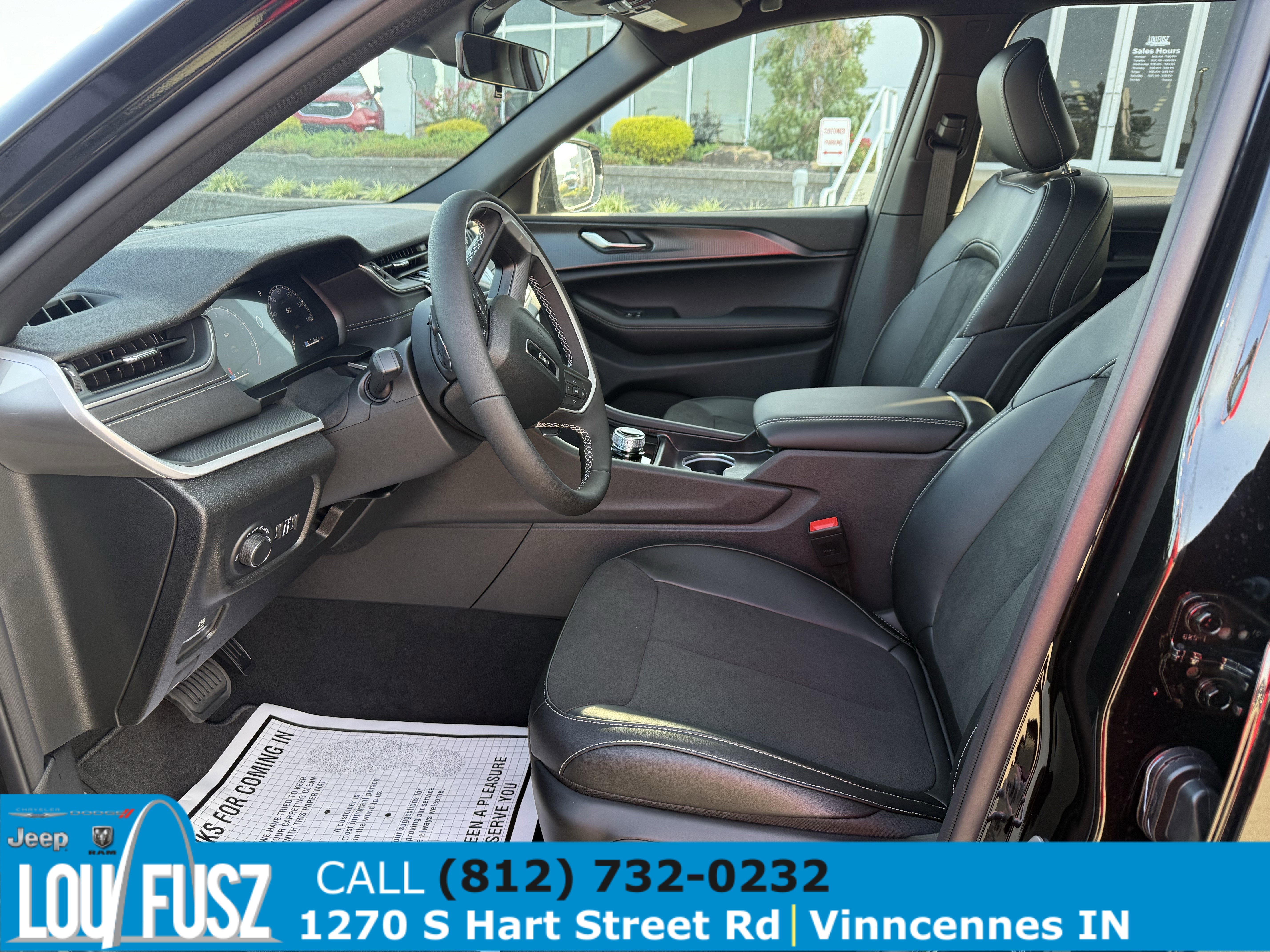 New 2025 Jeep Grand Cherokee L Altitude image 18