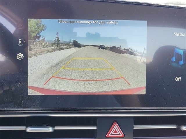 New 2025 Hyundai Elantra SEL image 12