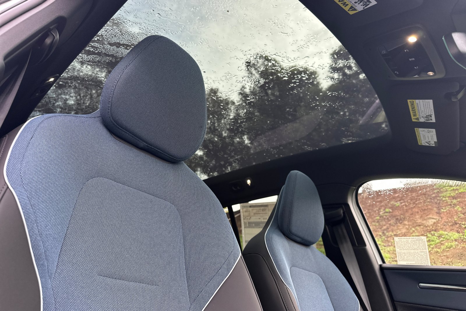 New 2026 Volvo EX30 Plus AWD/4WD image 13