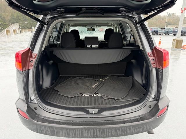 Used 2015 Toyota RAV4 XLE image 11