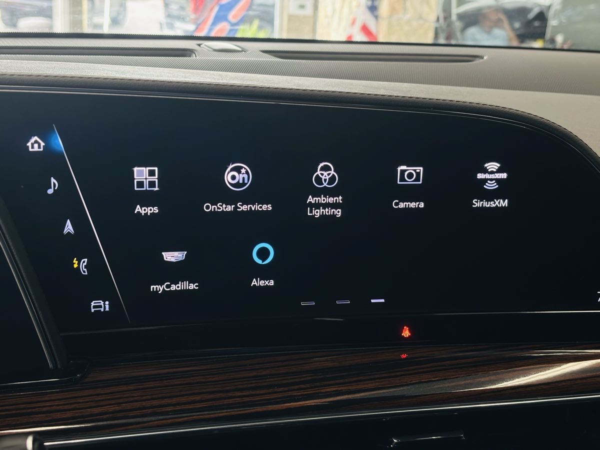 Used 2022 Cadillac Escalade Luxury AWD/4WD image 68