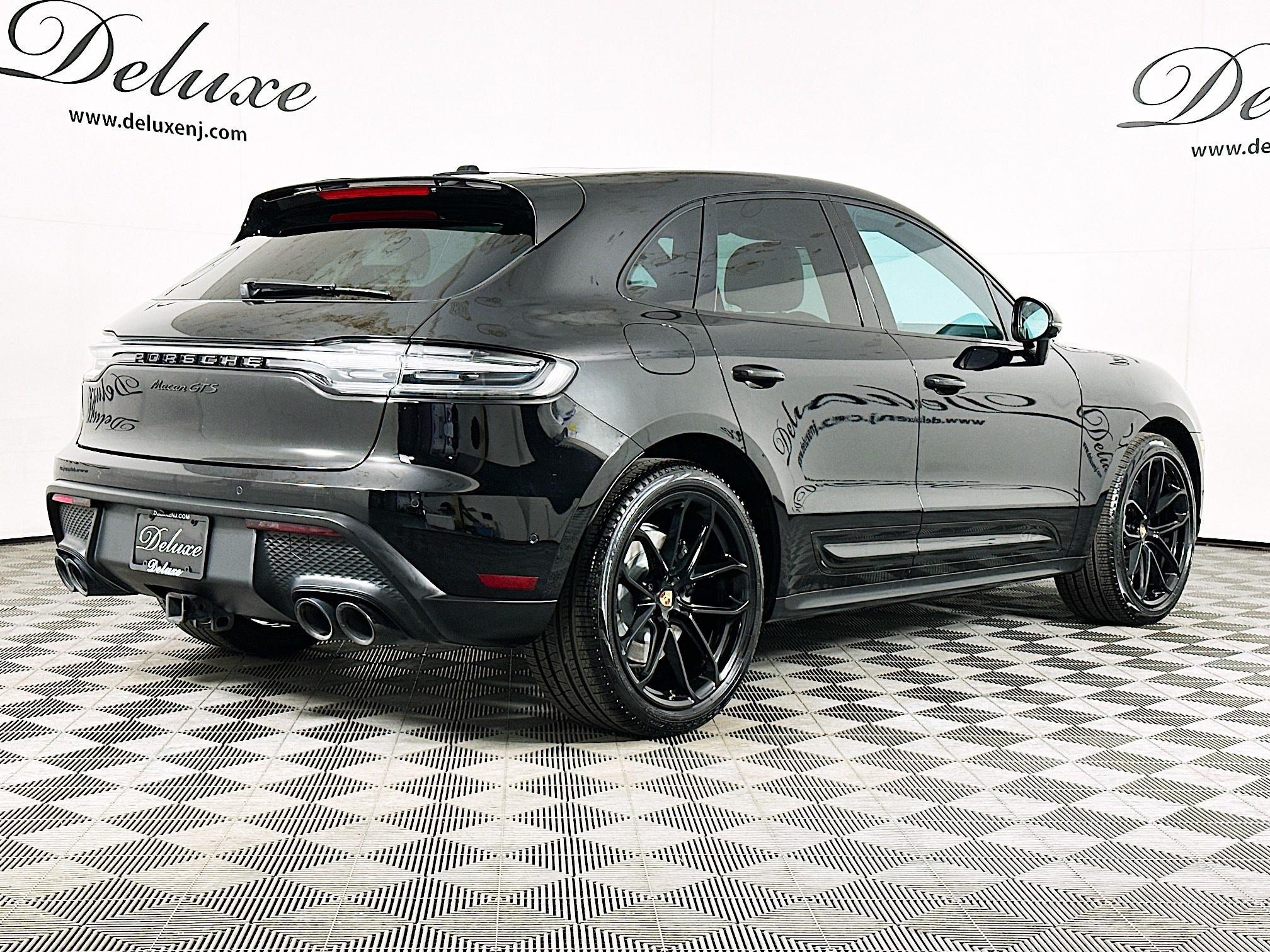 Used 2023 Porsche Macan GTS w/ Premium Package Plus AWD/4WD image 6