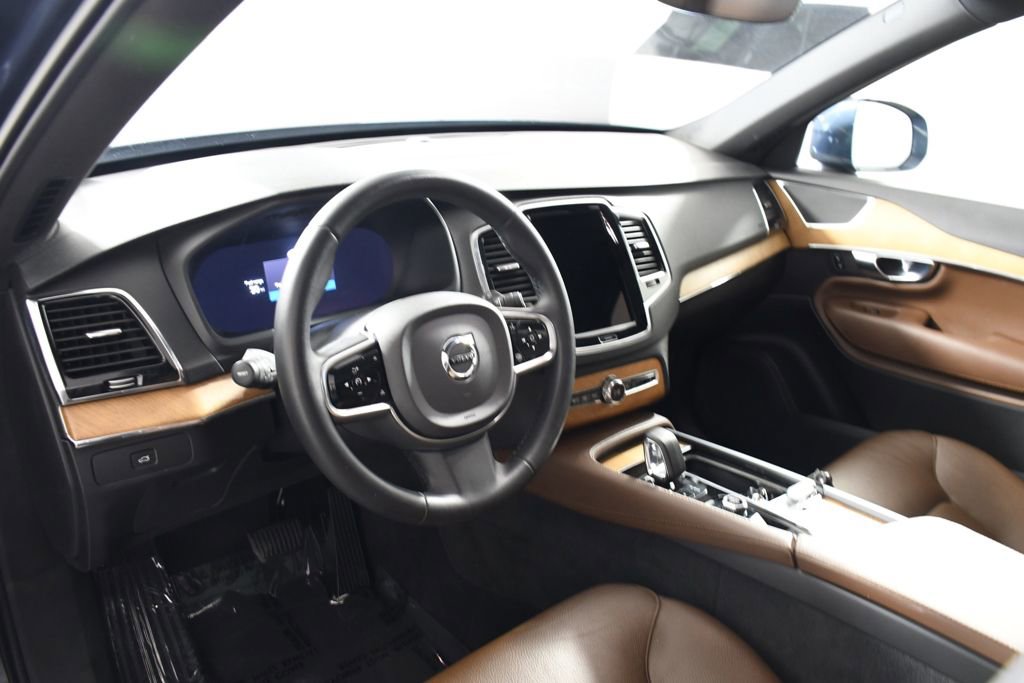 Used 2023 Volvo XC90 B6 Plus w/ Protection Package Premier AWD/4WD image 12