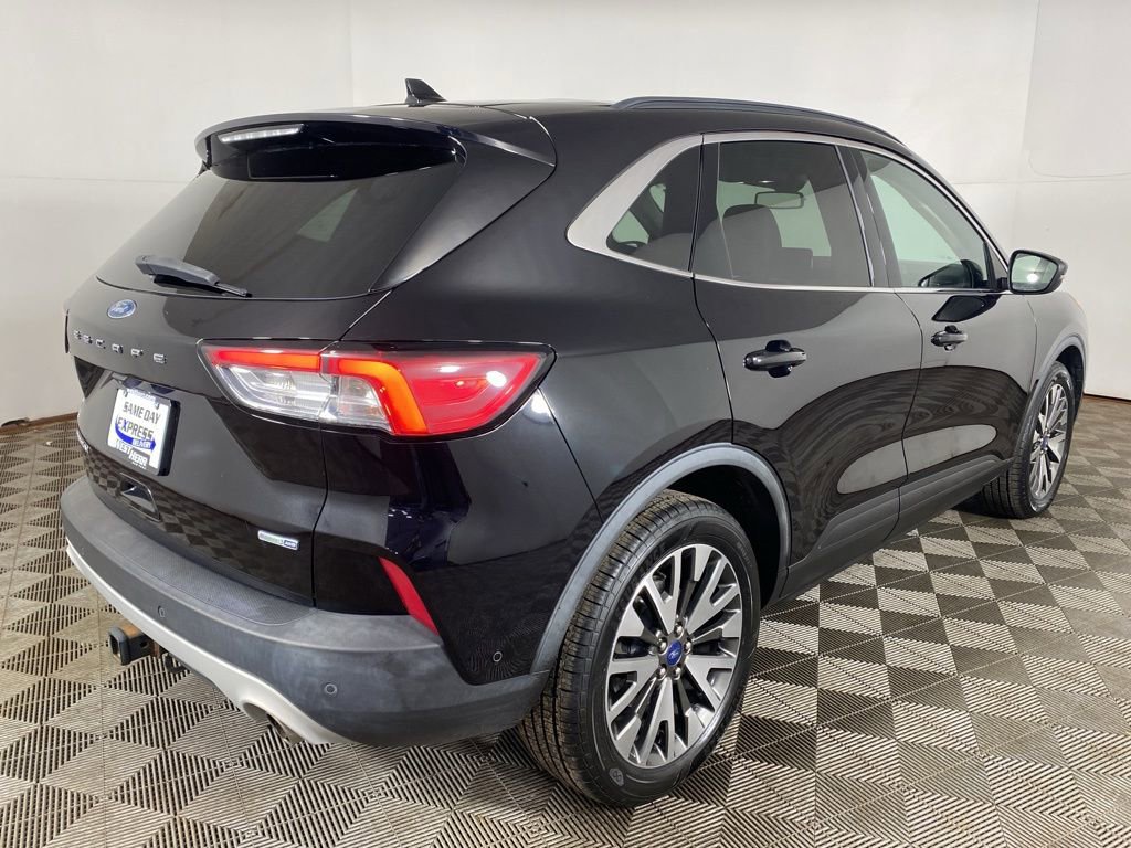 Used 2020 Ford Escape Titanium AWD/4WD image 5