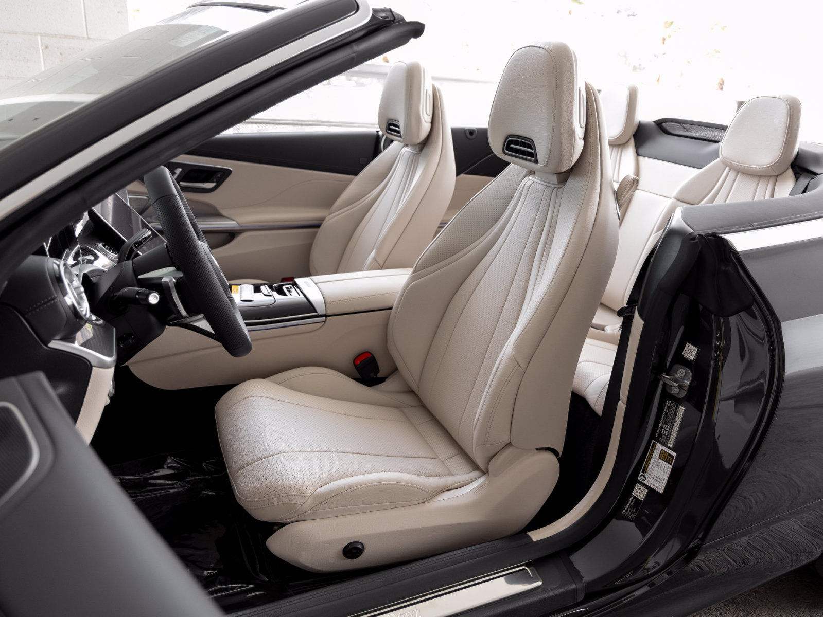 New 2027 Mercedes-Benz CLE 300 4MATIC Cabriolet image 11