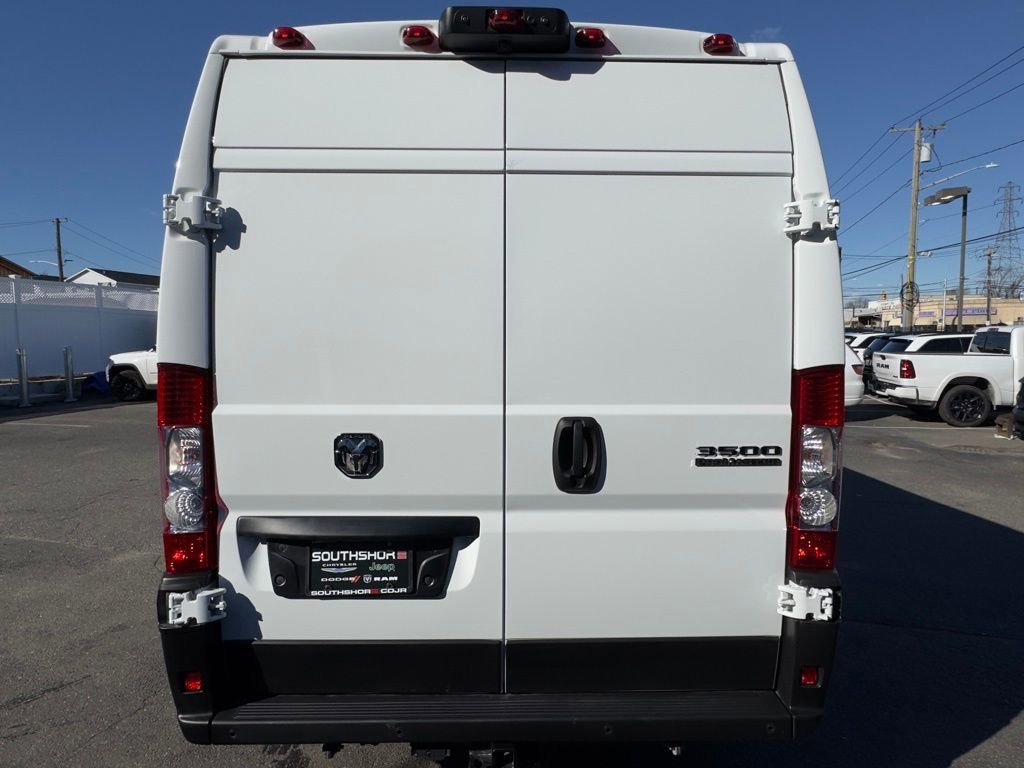 Used 2025 RAM ProMaster 3500 w/ Crew Van Package image 6