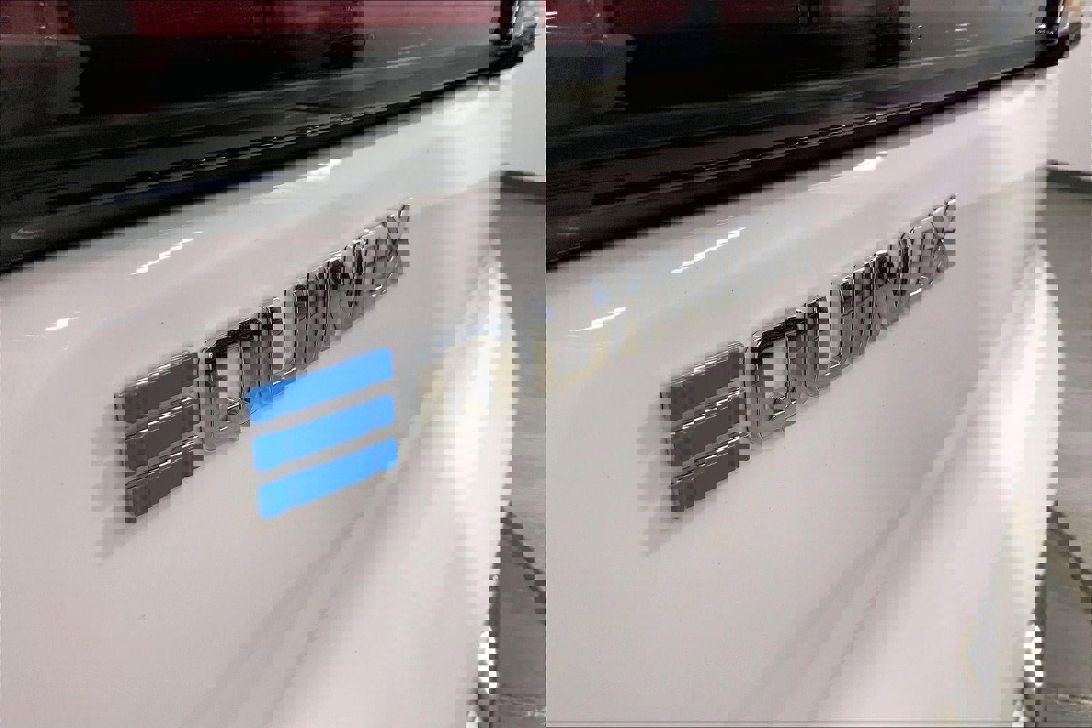 Used 2025 Chevrolet Equinox EV LT FWD image 8