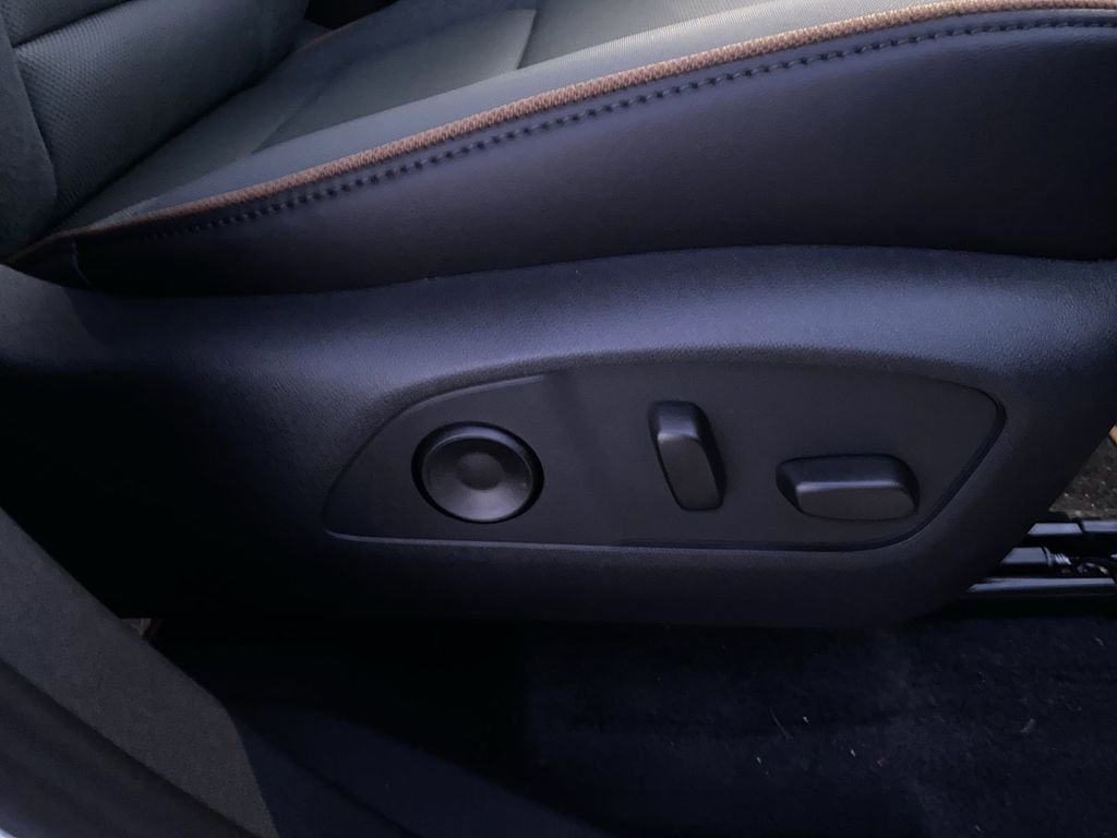 New 2026 GMC Acadia AT4 w/ Luxury Package image 43