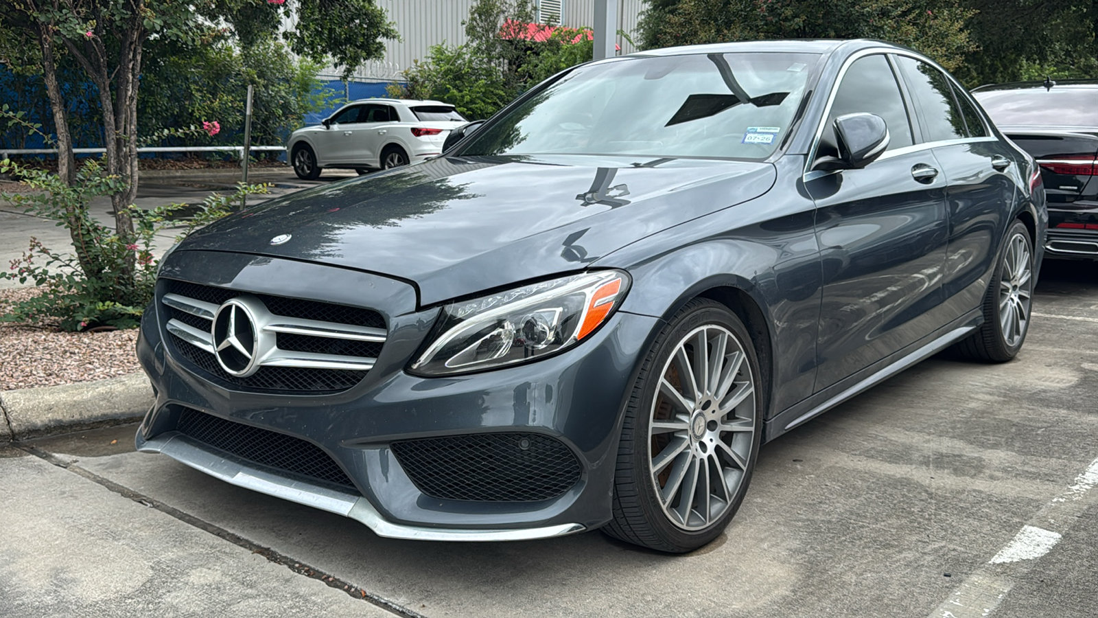 Used 2015 Mercedes-Benz C 400 4MATIC image 3