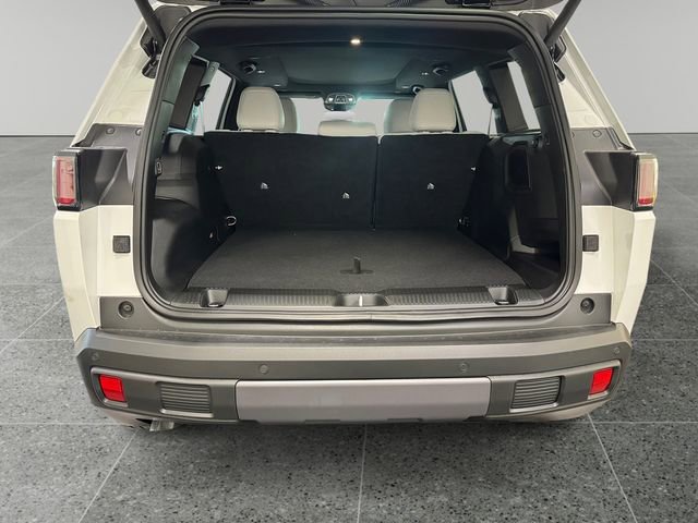 New 2026 Jeep Cherokee Overland AWD/4WD image 13
