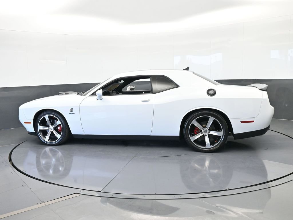 Used 2015 Dodge Challenger R/T Plus image 3