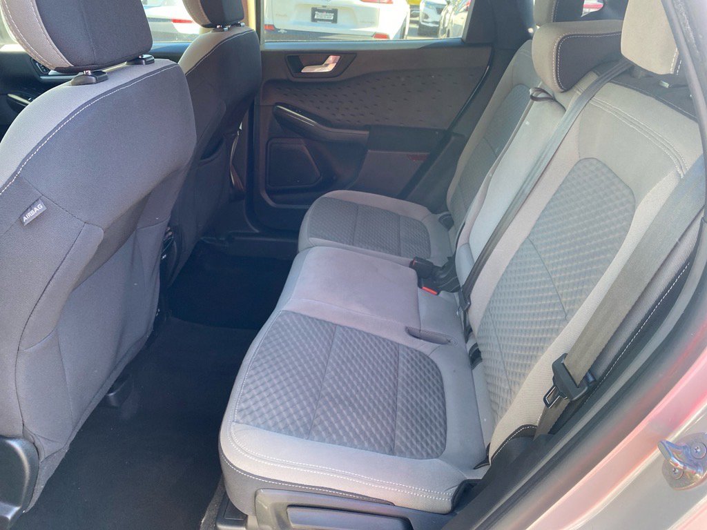 Used 2020 Ford Escape SE image 22