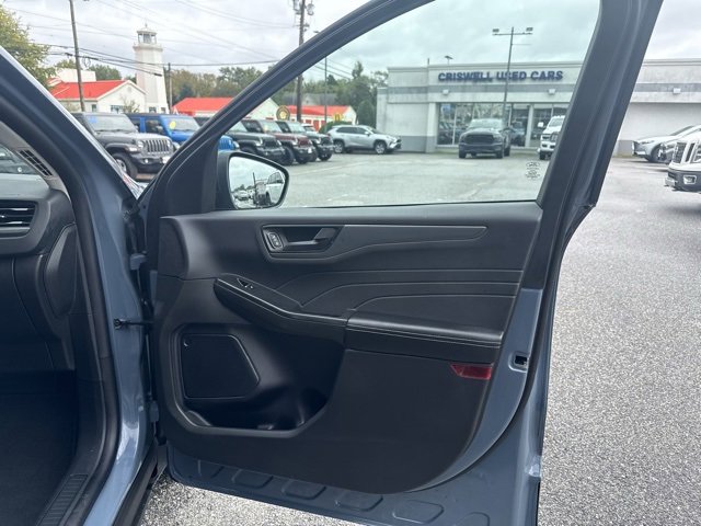 Used 2024 Ford Escape Active image 32