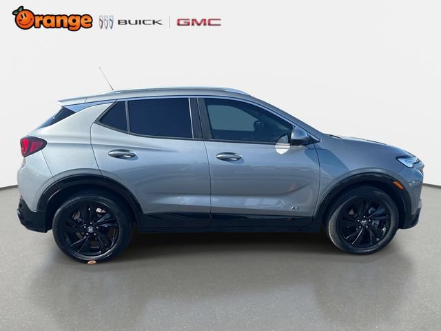 Used 2025 Buick Encore GX Sport Touring w/ Advanced Technology Package FWD image 2