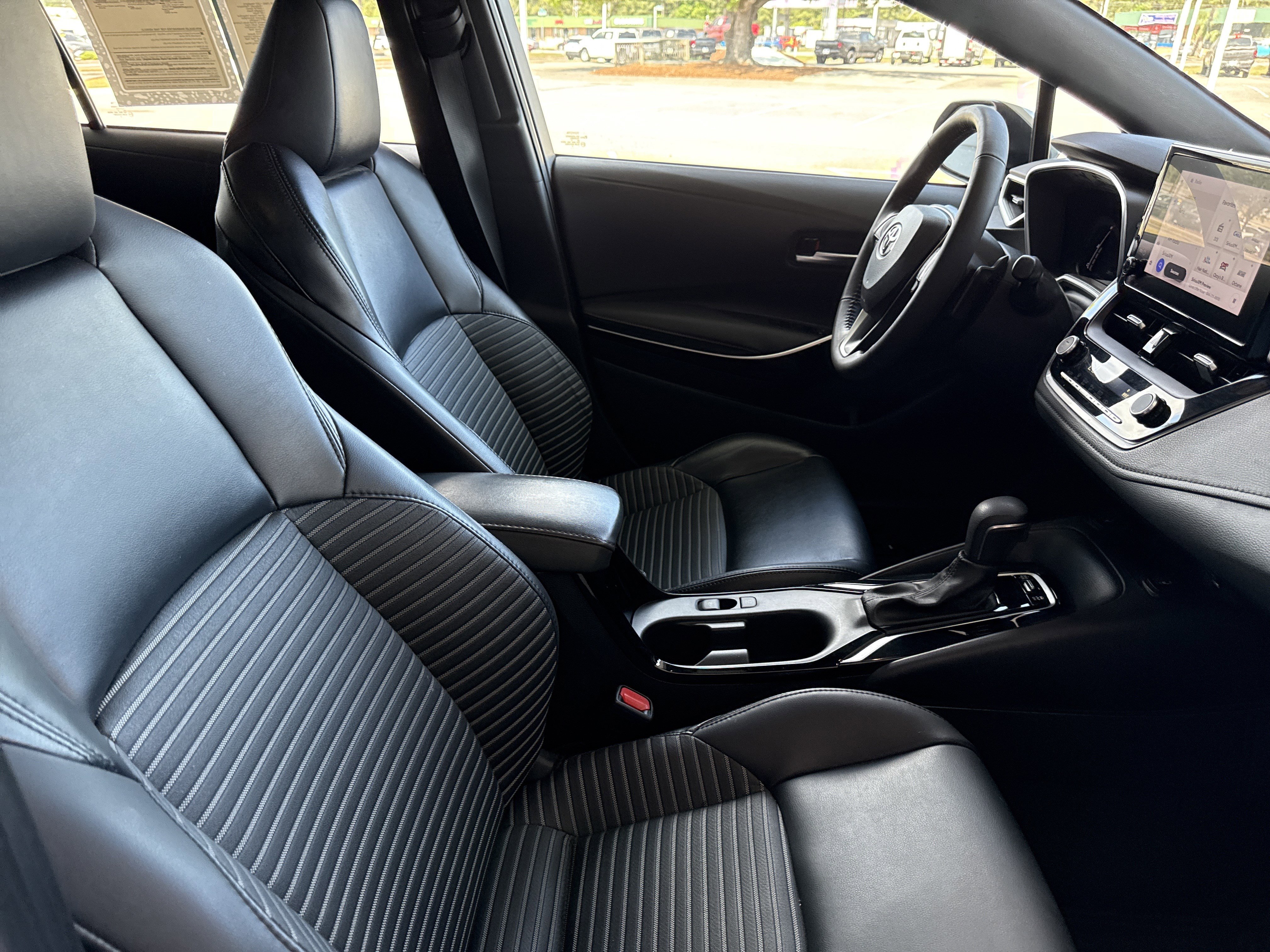 Used 2023 Toyota Corolla XSE w/ Carpet Mat Package (TMS) FWD image 32