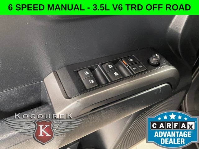 Used 2019 Toyota Tacoma TRD Off-Road AWD/4WD image 19