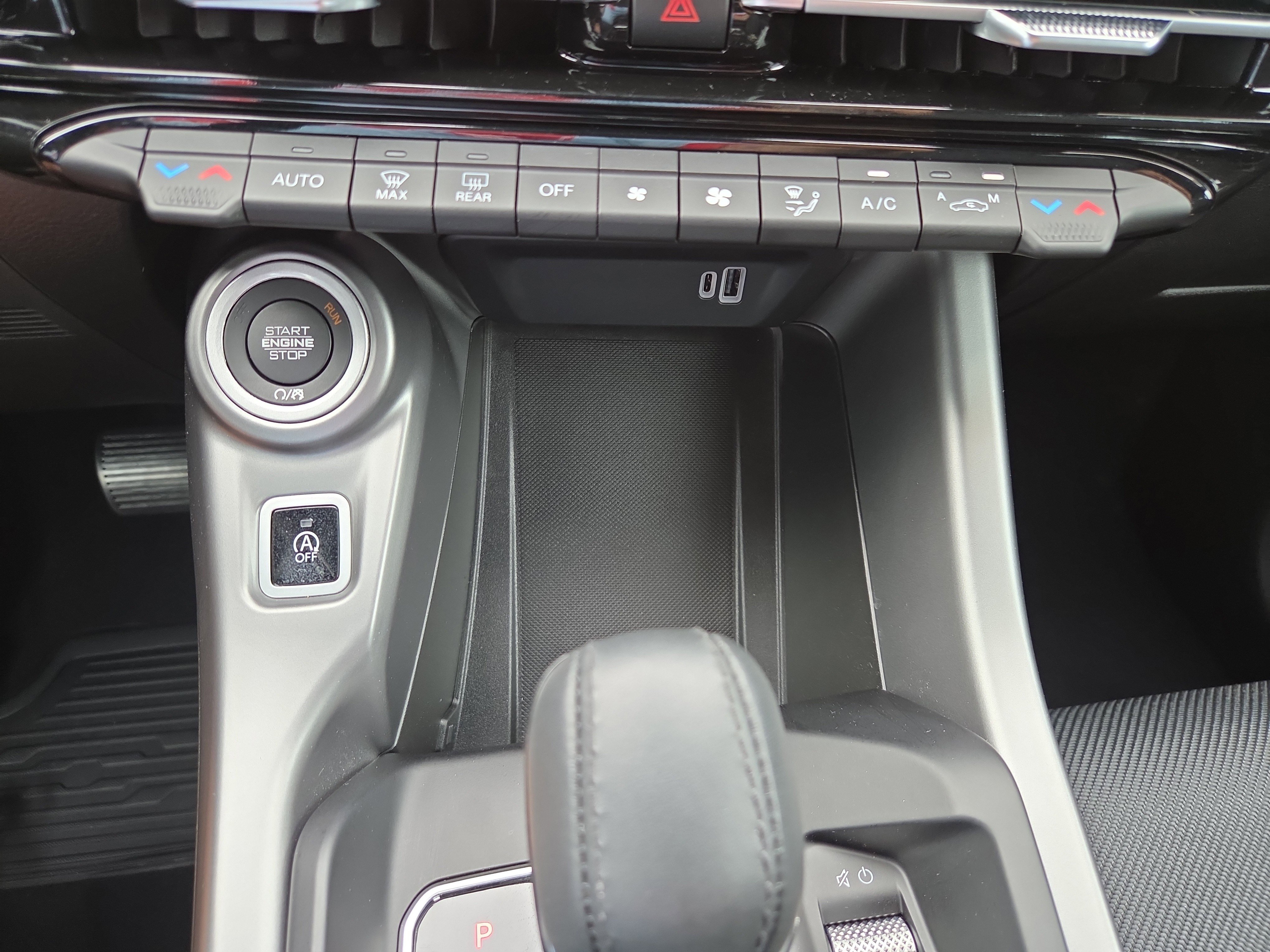 Used 2025 Dodge Hornet GT image 15