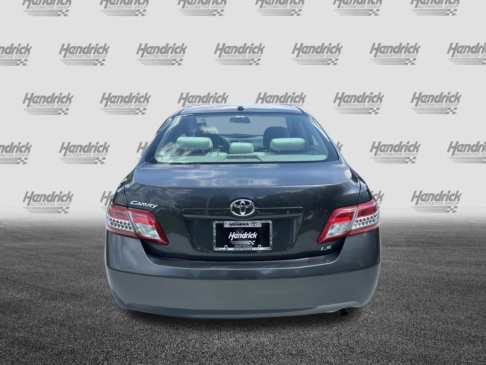 Used 2010 Toyota Camry LE FWD image 9