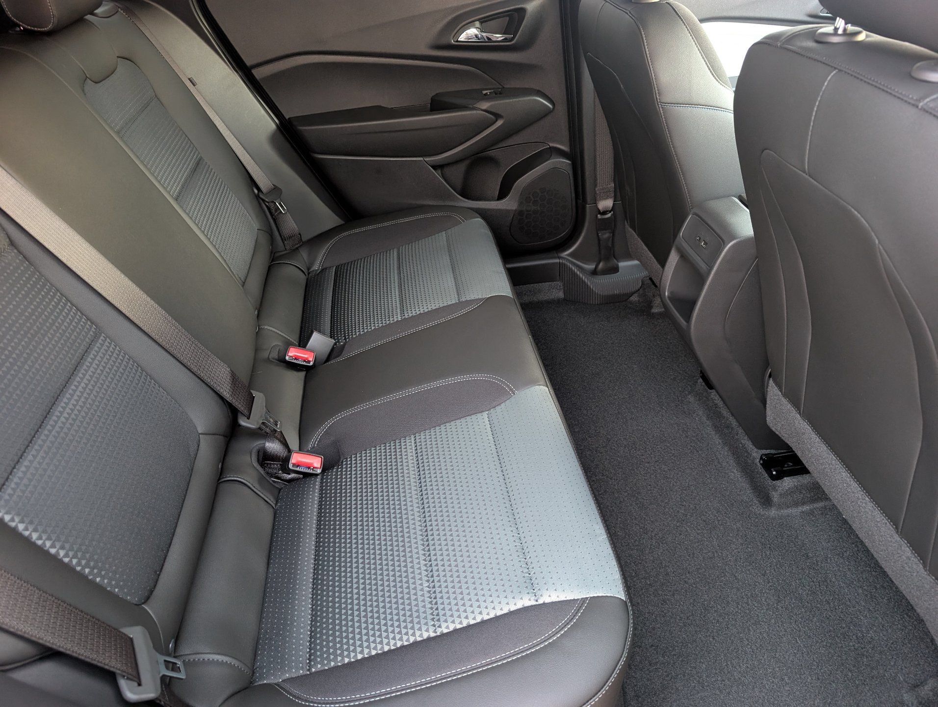 New 2026 Chevrolet Trax LT w/ Driver Confidence Package FWD image 13