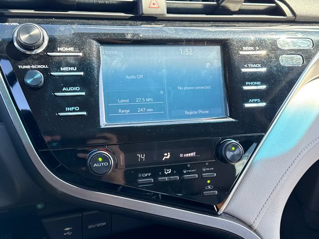 Used 2018 Toyota Camry SE FWD image 26
