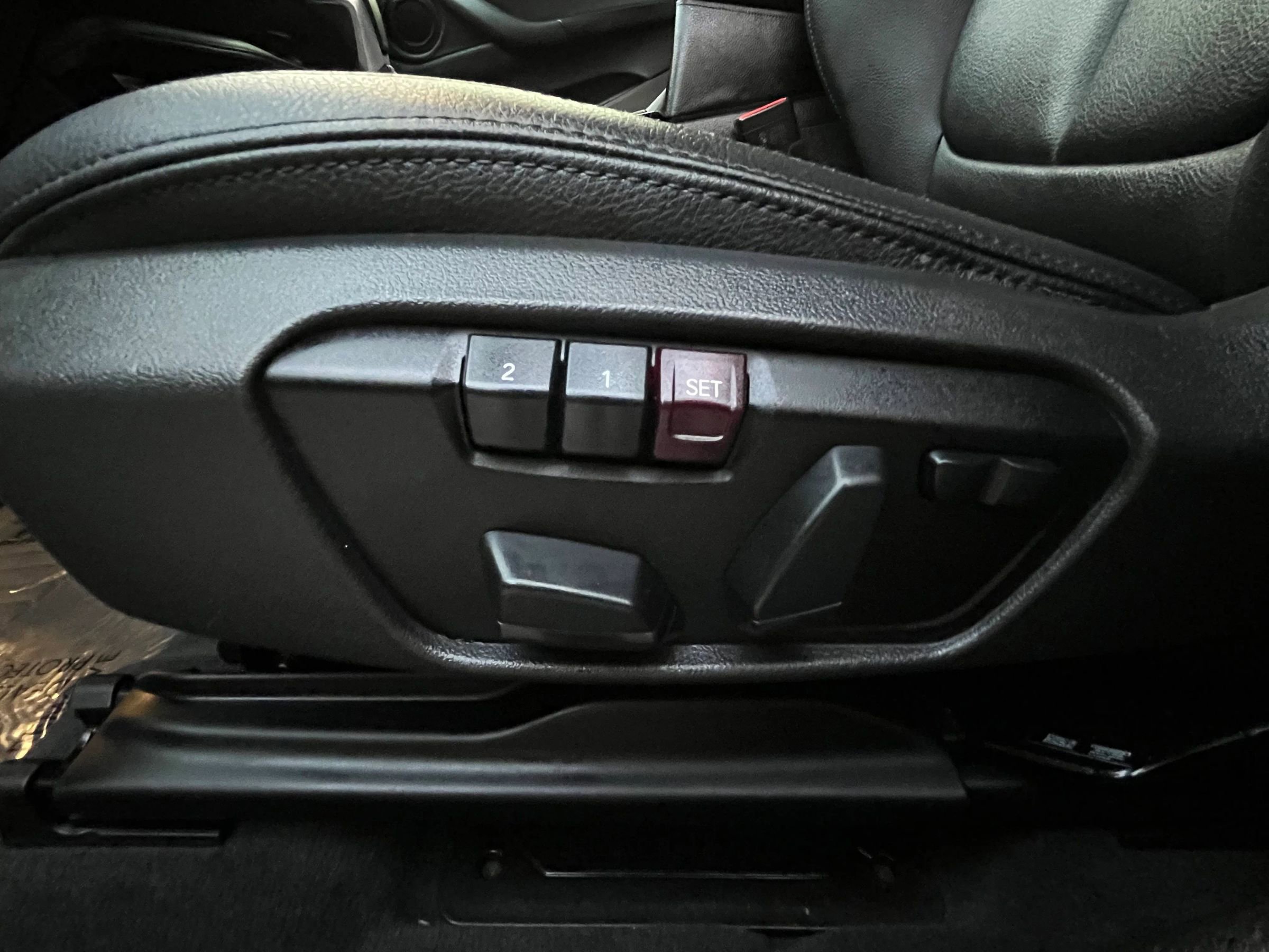 Used 2020 BMW X3 sDrive30i w/ Premium Package image 12